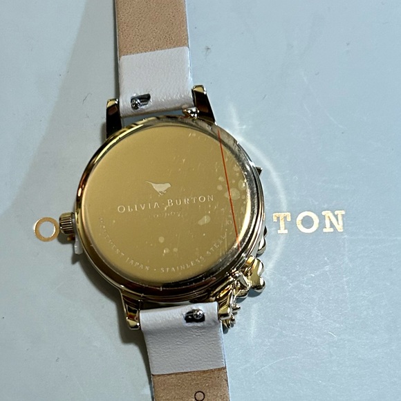 OLIVIA BURTON CASE CUFF WATCH OB16CB10 WITH 30MM GOLDEN FACE & OFF WHITE BAND - Picture 2 of 11